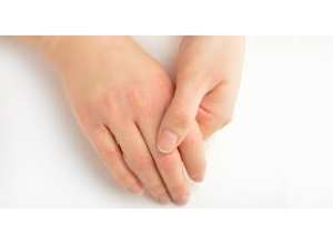 العناية باليدين