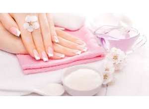 العناية باليدين