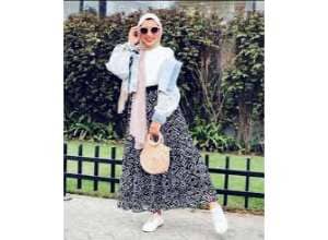 أزياء وملابس