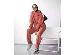 أزياء وملابس